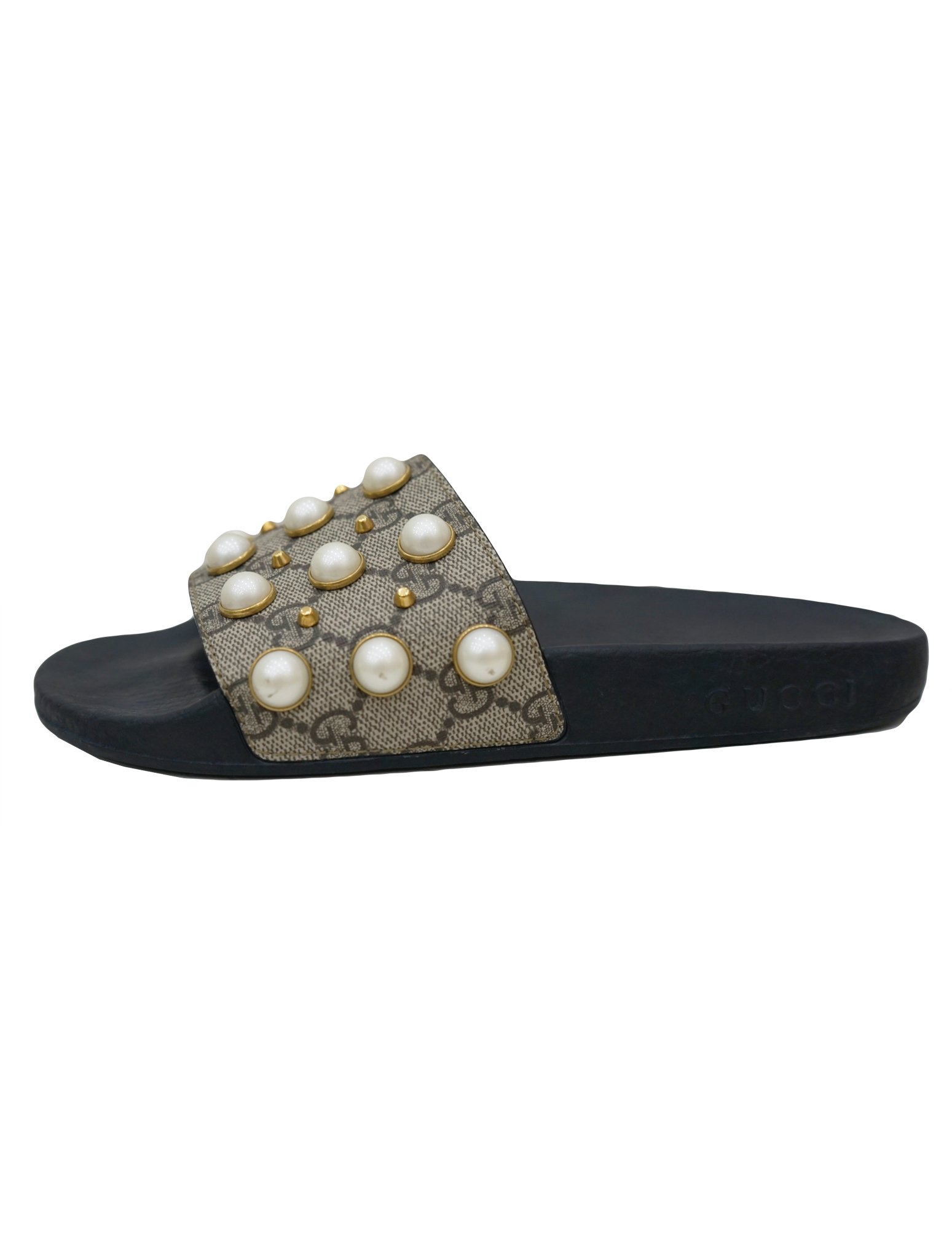 Gucci pearl deals flip flops